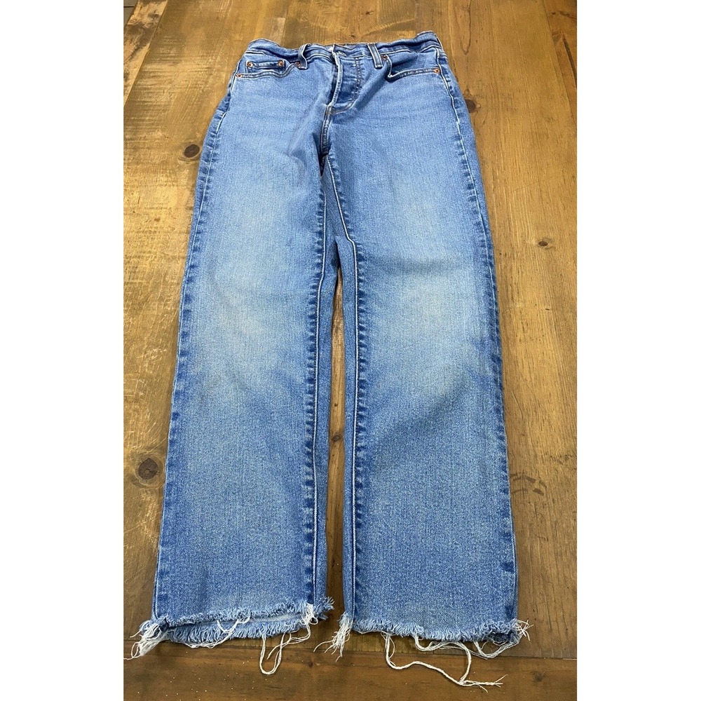 Levi's Women Straight Leg Jeans in Light Blue with Frayed Hem